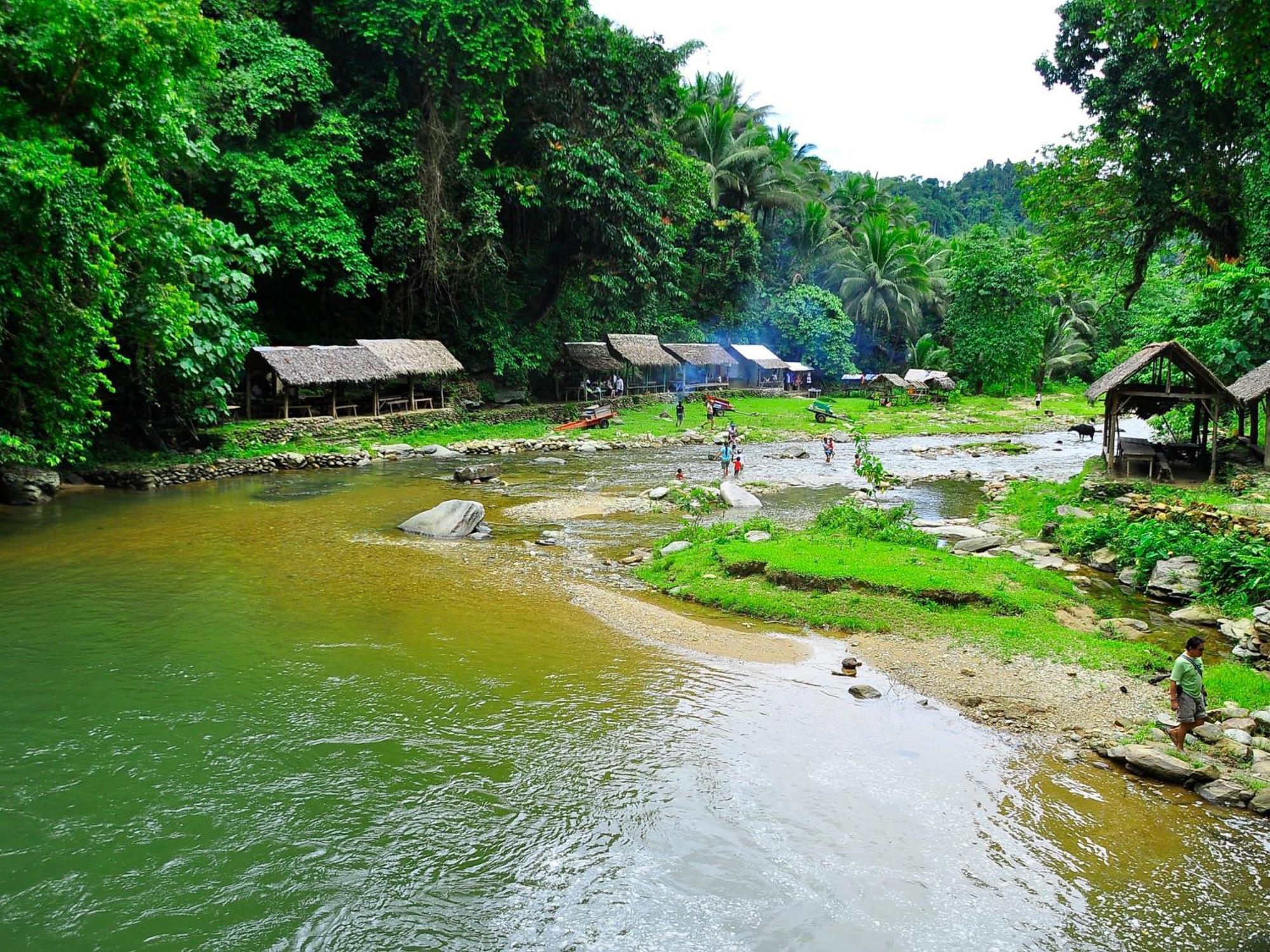 Badladz Beach And Dive Resort Puerto Galera Exterior foto